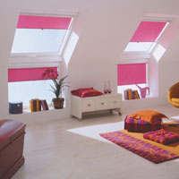 Dachfensterrollos in Pink